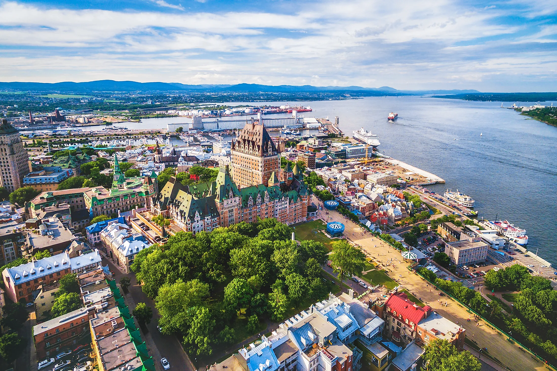 Image for Exploring the History and Charm of Quebec City