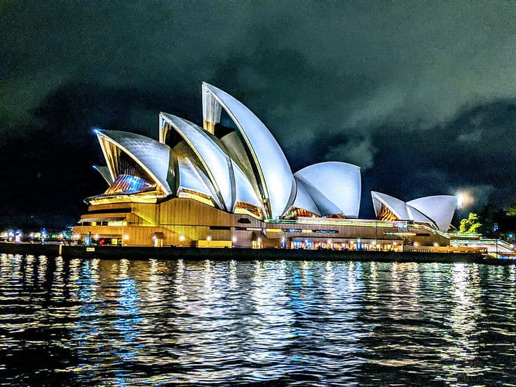 Image for Discovering Sydney: A Vibrant Fusion of History, Culture, and Nature